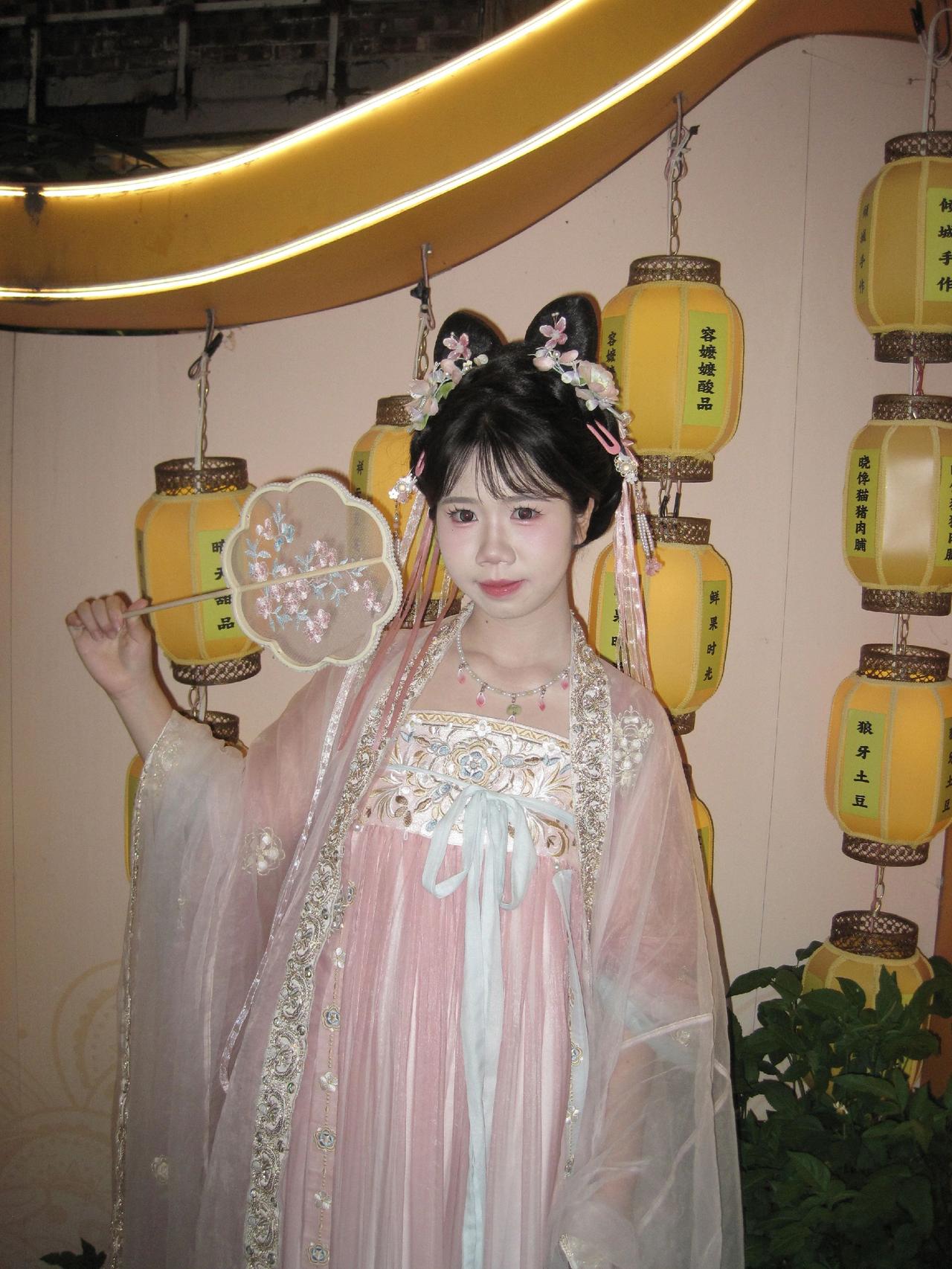 汉服打卡圣地 灿若繁星汉服馆 古风 古装应天门打卡古装