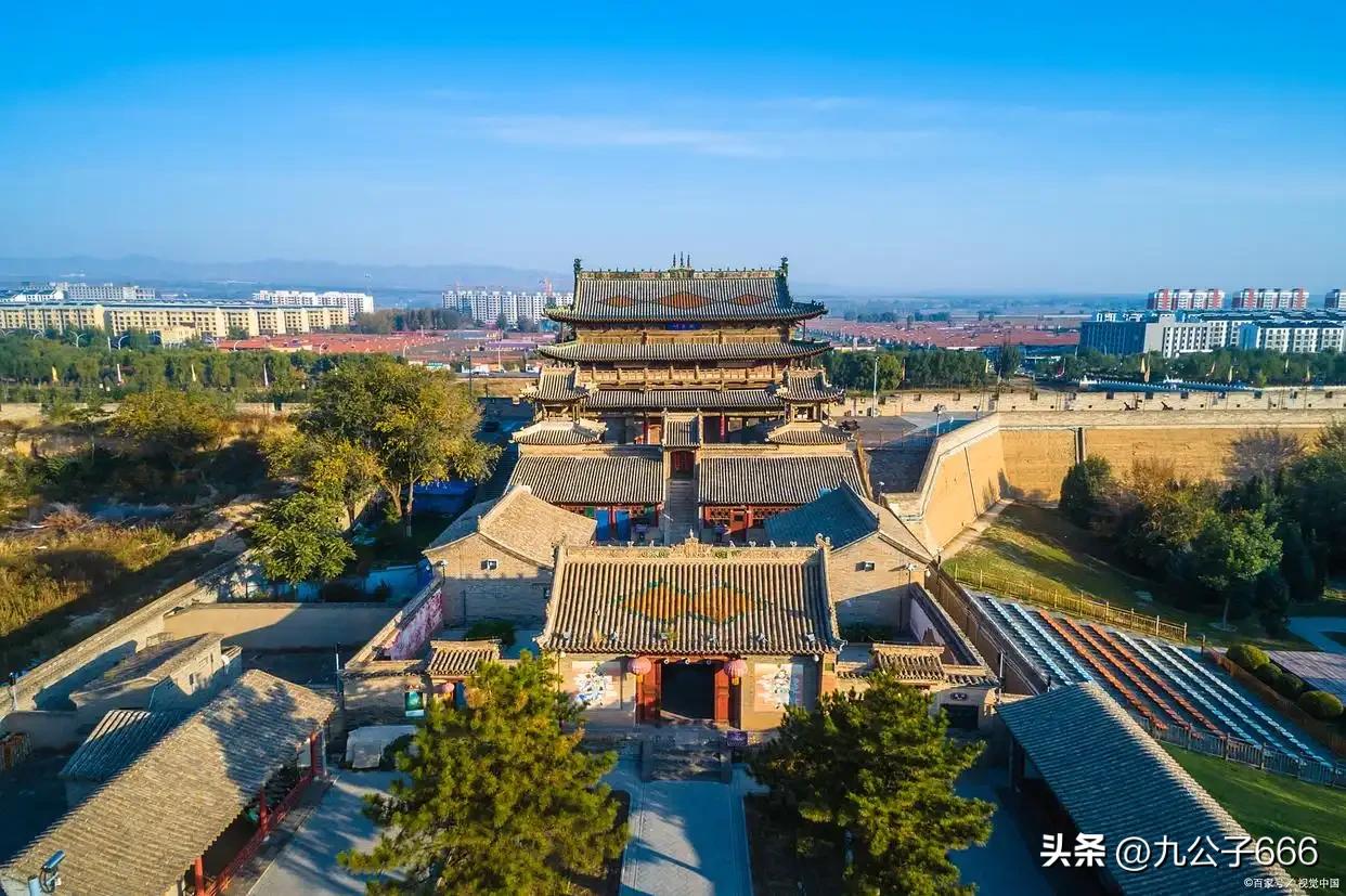 石嘴山和吴忠，哪个更宜居？

两座城市各有优势，偏爱安静静养就选石嘴山，喜欢热闹