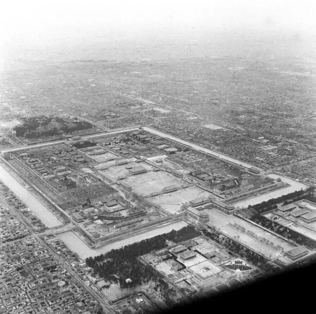故宫的全貌与故宫博物院

图一:七十三前年故宫全貌（1952年）
