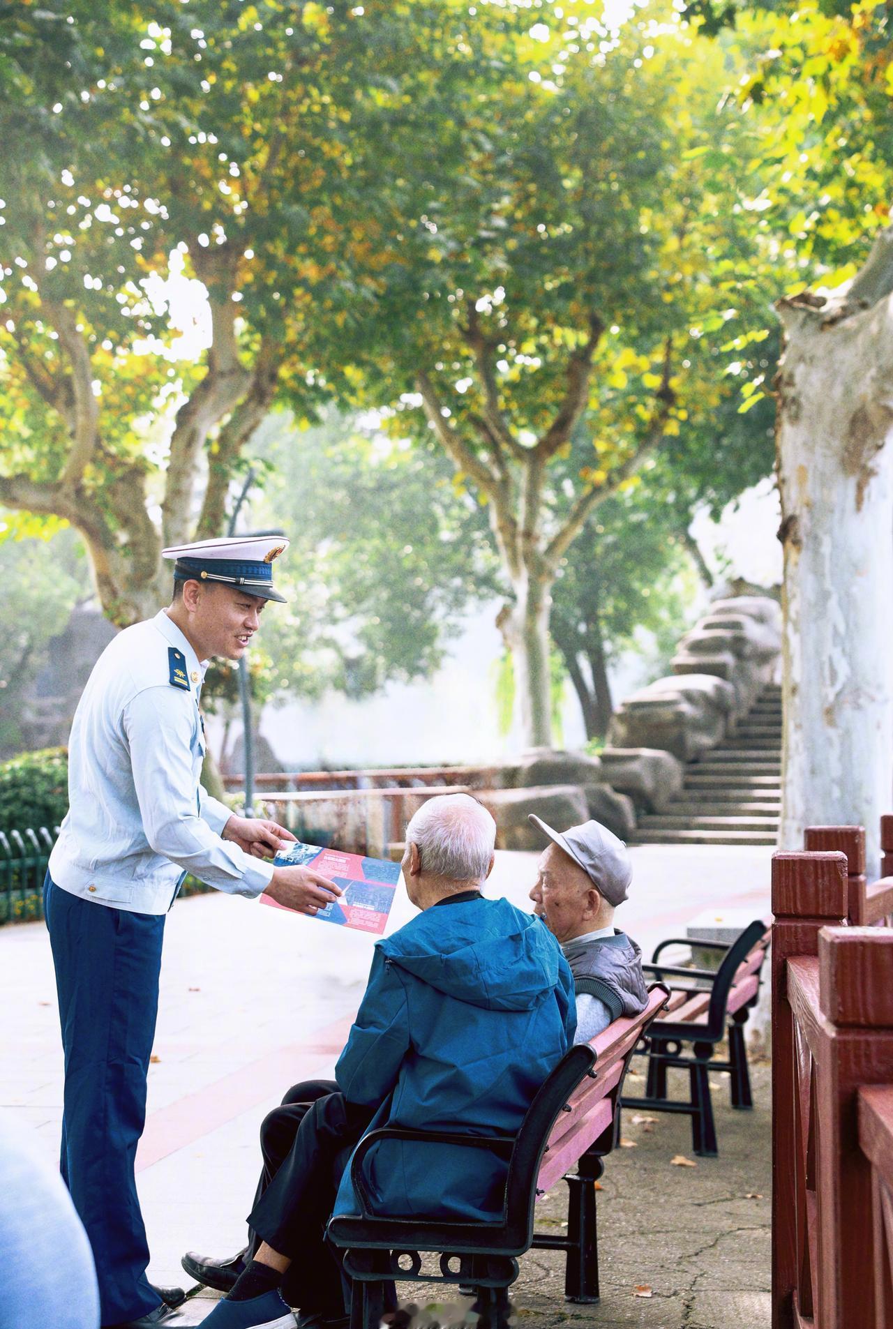 湖南消防超话 新的一周，早安 ​