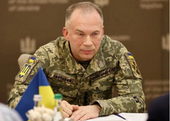 乌克兰宣布俄罗斯的大规模进攻已经演变成大规模失败，乌军司令西尔斯基声称，俄军短短