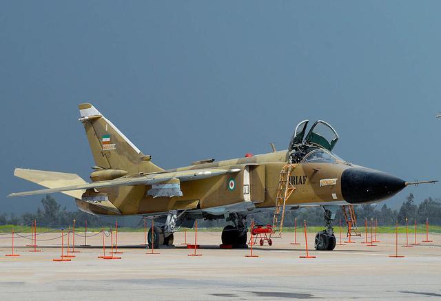 美军没想到，伊朗的战斗机竟然主动出击了！

卡塔尔防空部队击落两架伊朗空军苏-2