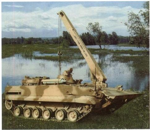 BREM-L“树莓”工程保障车
苏联利用BMP-3底盘开发了一款BREM-L工程