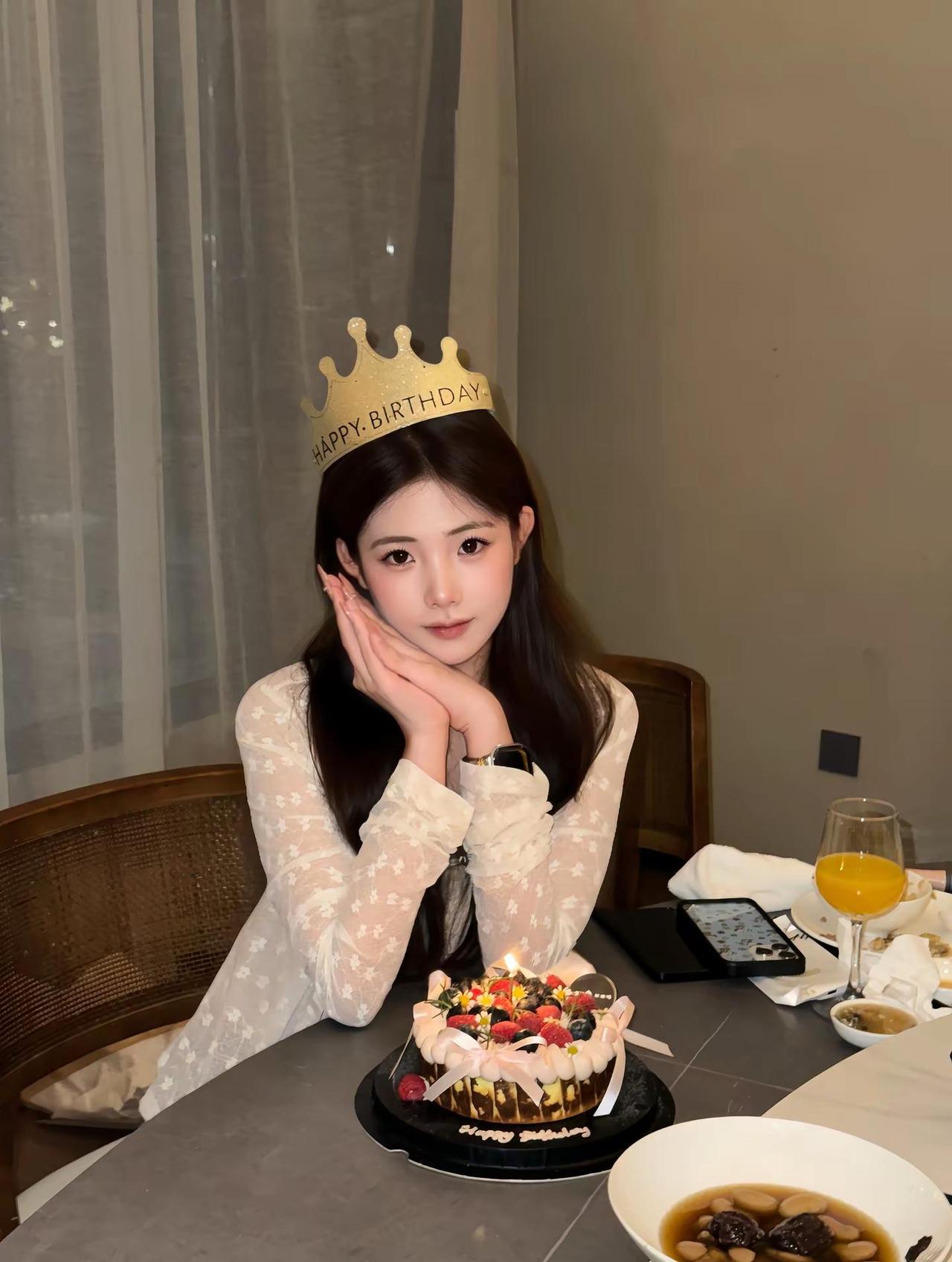 我有好幸福的24岁^ ^🎂