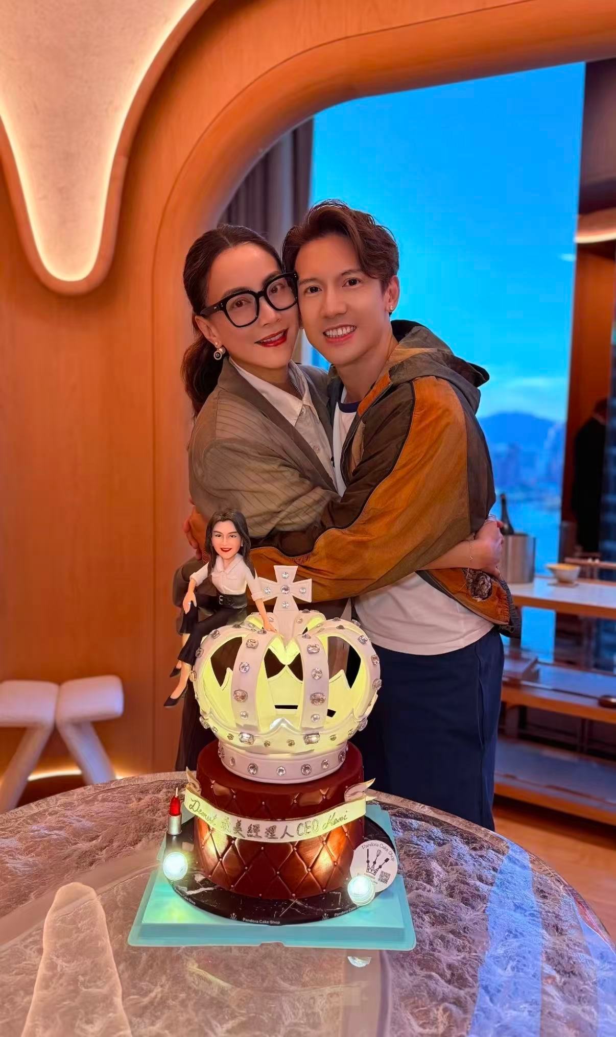 关智斌让霍汶希郑希怡现场验收腹肌本来只是普通演唱会彩排探班，没想到诞生这么有意思