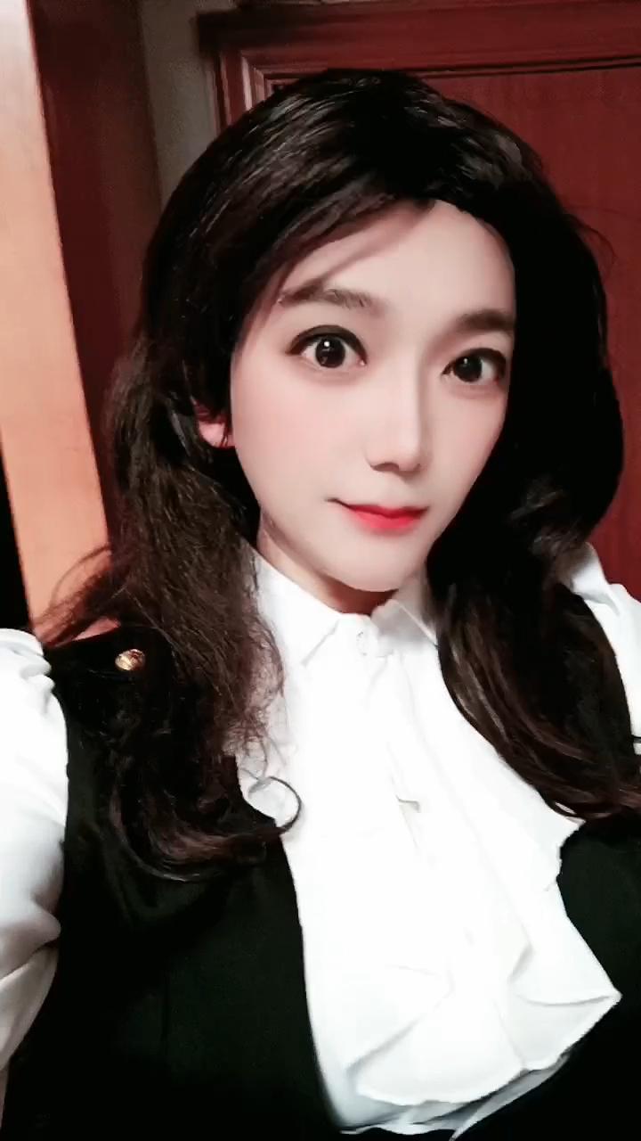 一个95公斤的男人就为了更好看，而成功地减肥40斤！

照片里的人生是我，一个实