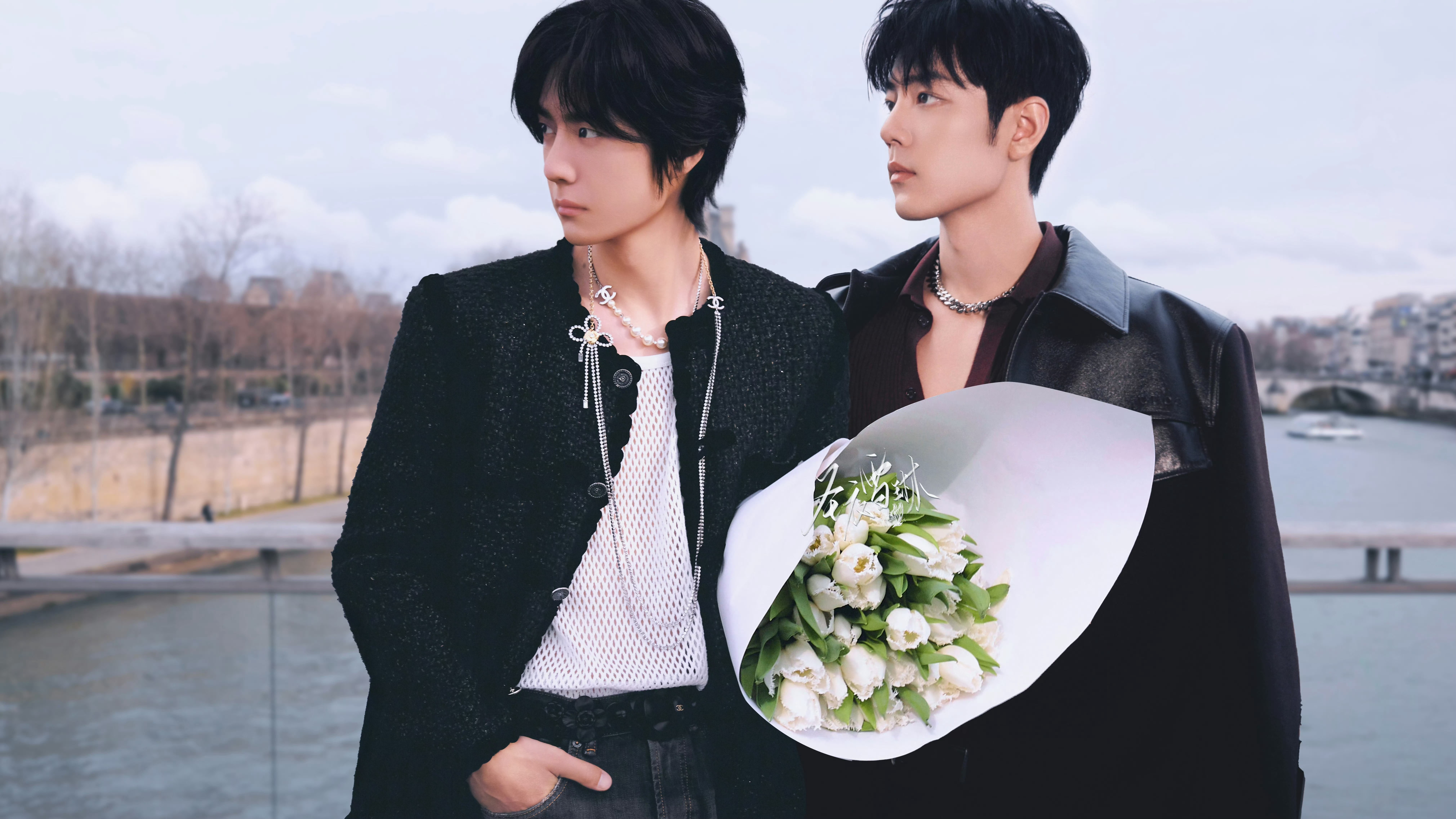 战战又双叒叕晒橙色郁金香啦，代表永恒的爱🌷🌷🌷 