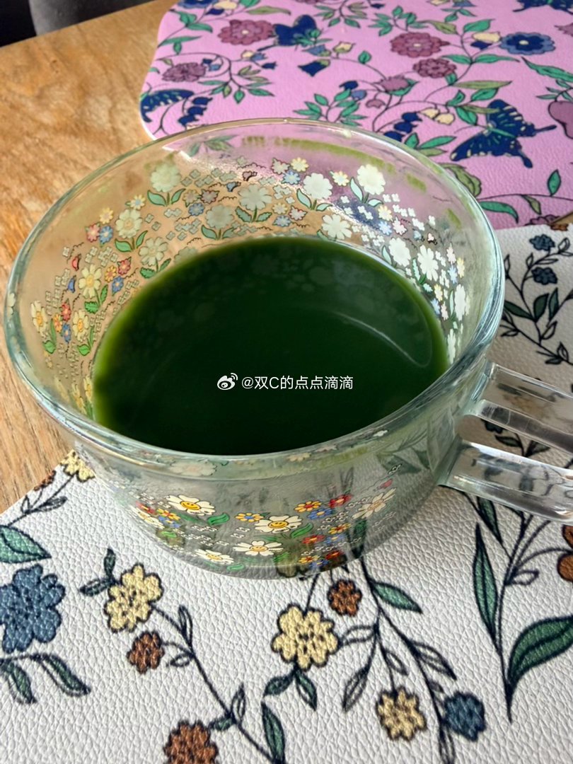 又又又喝蔬菜汁ing 