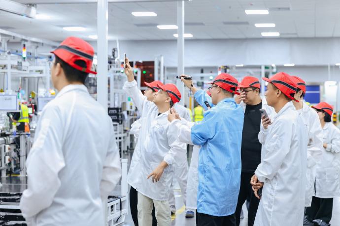 花15万享受芯片级工厂待遇？零跑车主才是这场制造革命的赢家！
买车的时候你有没有