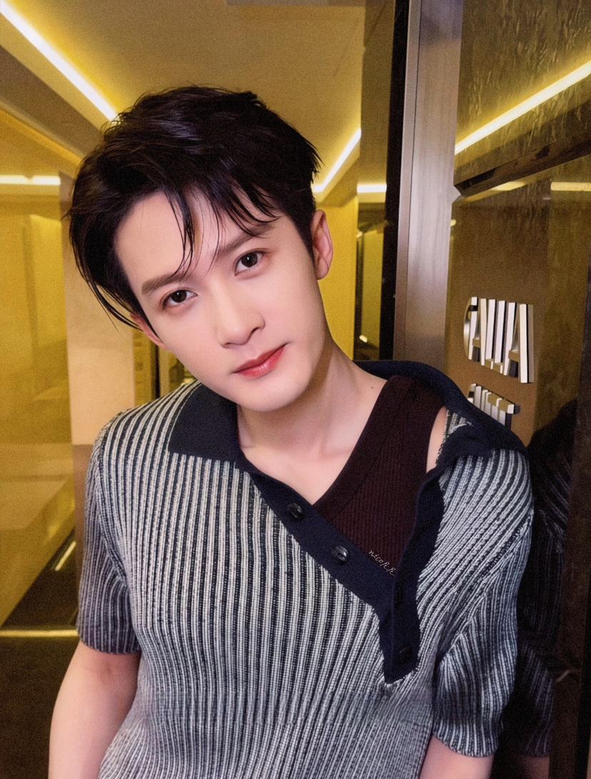 檀健次  tjc檀健次爱情有烟火 tjc檀健次李亦非 “ᴿᵒˢᵉ ⁱˢ ˢʸⁿᵒ