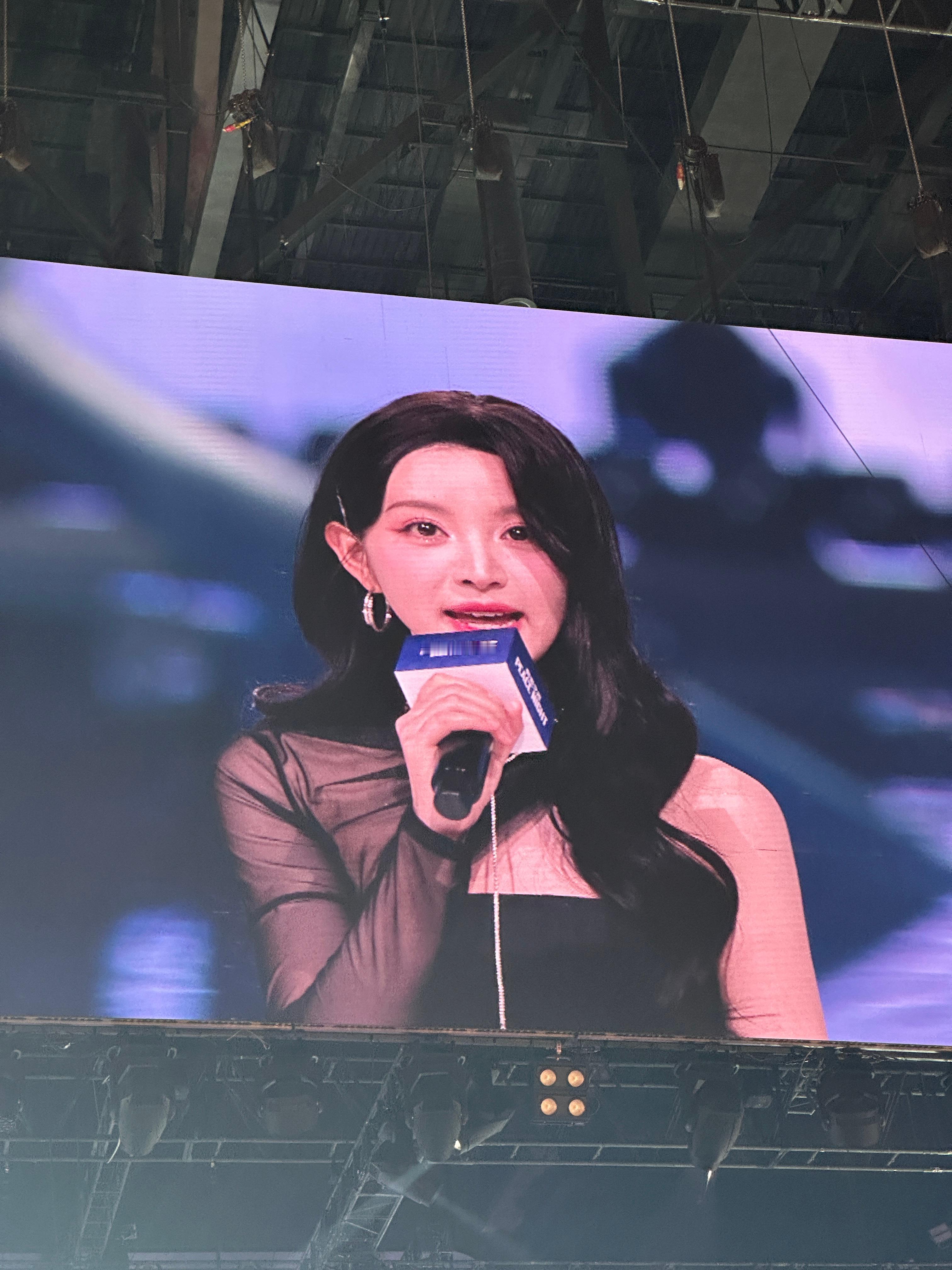 田曦薇最后这个妆造有点梦回何知南诶，坚韧的甜甜的美美的#田曦薇##成都和平精英刺