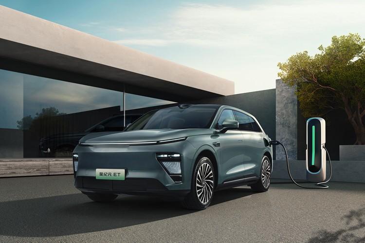 近日，奇瑞星途汽车基于E0X电动平台打造的超能智享SUV——星纪元 ET正式上市