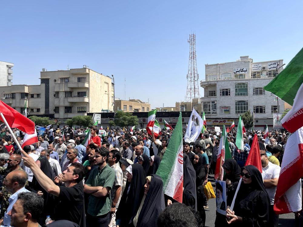 【你怎么看伊朗抗议通货膨胀和货币暴跌席卷全国一半省份，至少36人在骚乱中死亡】