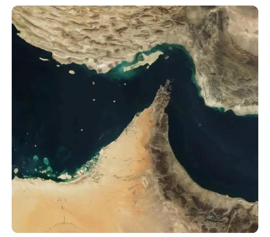 伊朗人注意了，美国很可能登陆波斯卡尔格岛，美国总统特朗普已经宣布消灭了波斯卡尔格