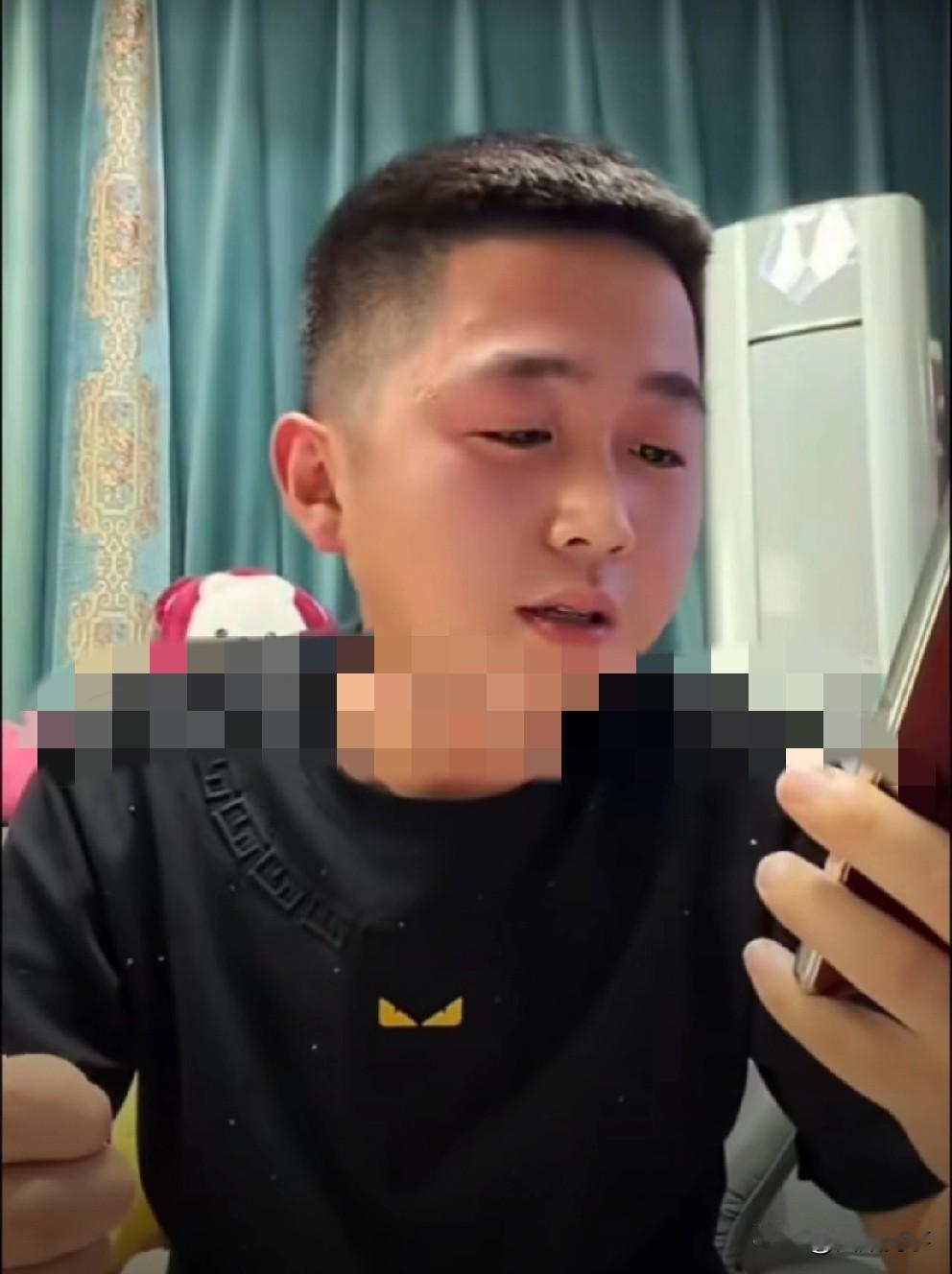 众多网红收请帖承诺必到场，廷gg展示婚宴菜系标准。

            廷