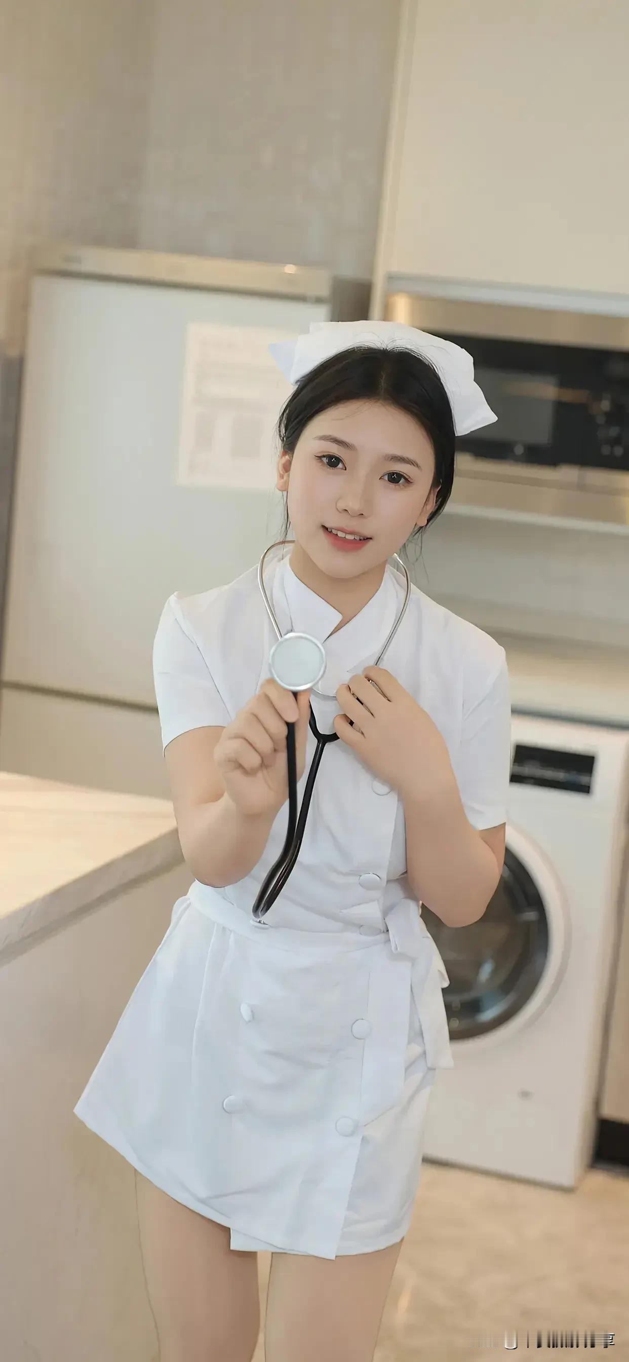 白衣天使——护士服什么样的人永远乐观 如何让自己越来越好 发出相册里留了很久的照