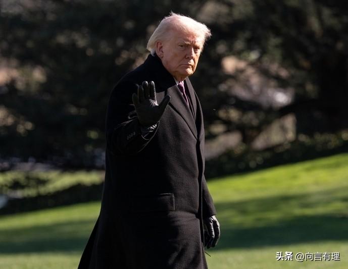 盟友不来、油价不降、民意不支持，特朗普的“孤独战争”怎么打？

当特朗普站在白宫