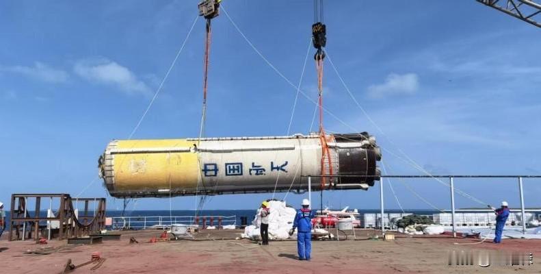 恭贺中国航天硬核突破！海上回收双捷筑牢载人登月根基
 
这两天接连刷到中国航天的