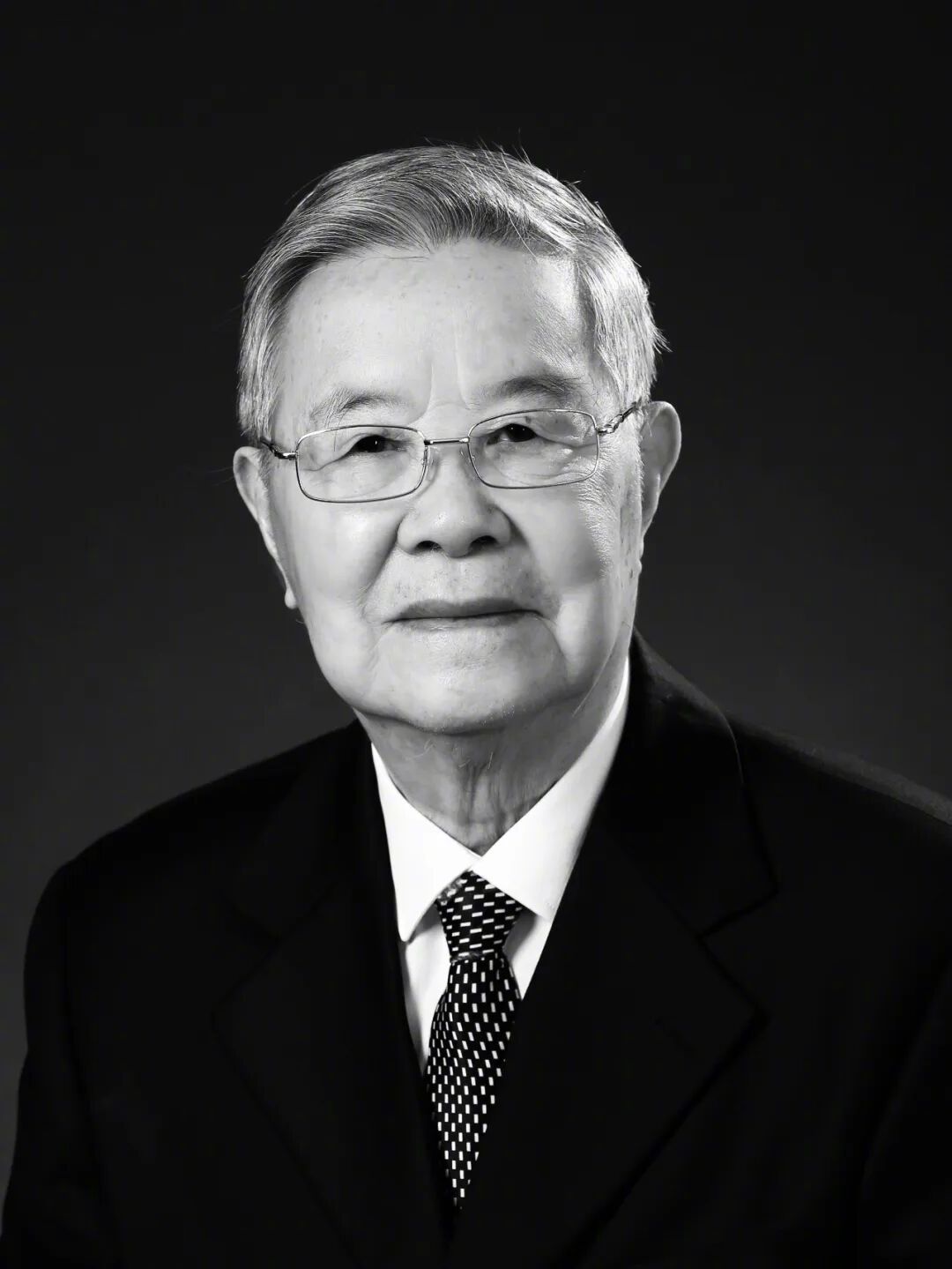 #周炳琨病逝#【中国科学院院士周炳琨凌晨病逝】#周炳琨院士凌晨病逝#2月20日，