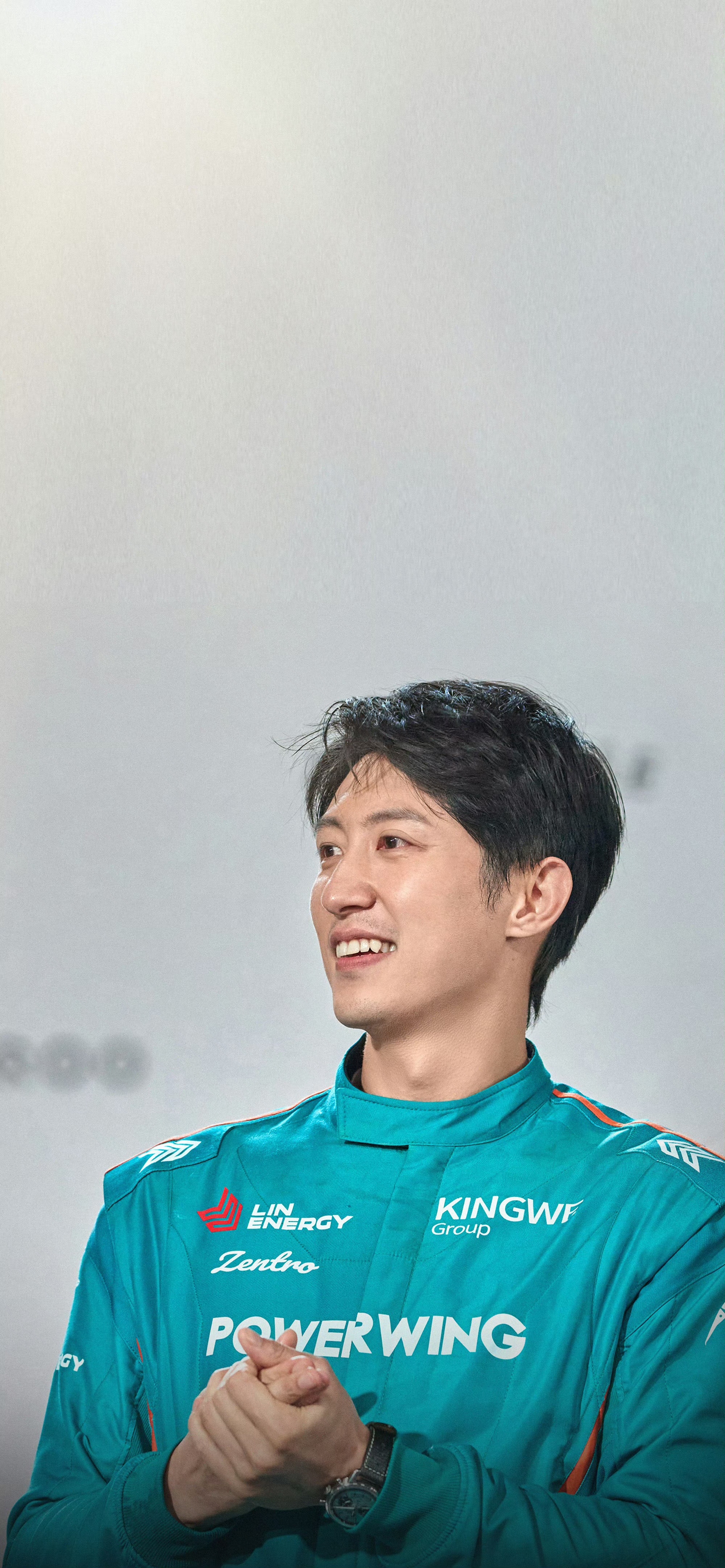 黄景瑜时装四月封面黄景瑜时装四月封面预告强势输出 ，主流大刊版图再下一城 ！时装