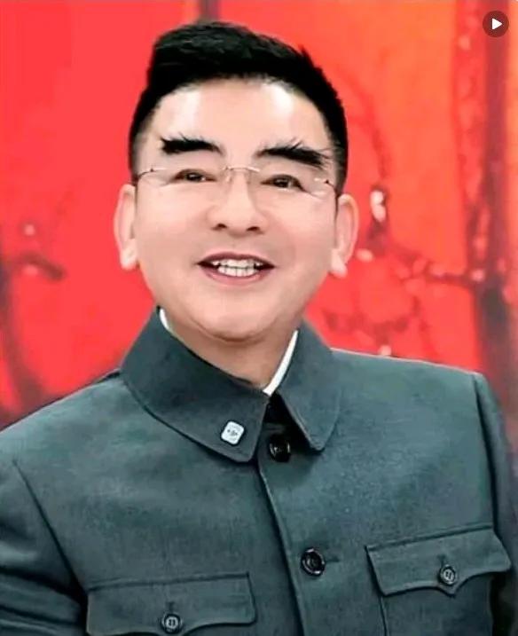 陈光标先生，这么帅气的一个老板，头上这对眉毛是不是应该去修一下啊。这么善良的人，