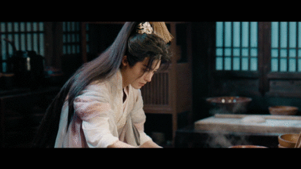 谁家情侣定情信物是面条 笑掉大牙啦！《电视剧逍遥》里情侣用面条定情，这俩大馋鬼，