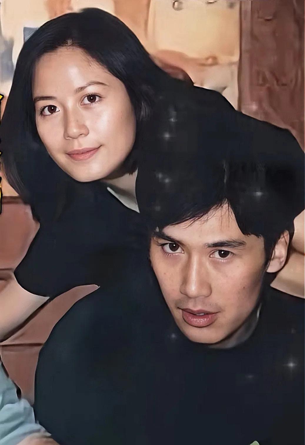“四哥”柳云龙和俞飞鸿，当年是大学同学，也曾是恋人，他们常被人说是金童玉女。柳云