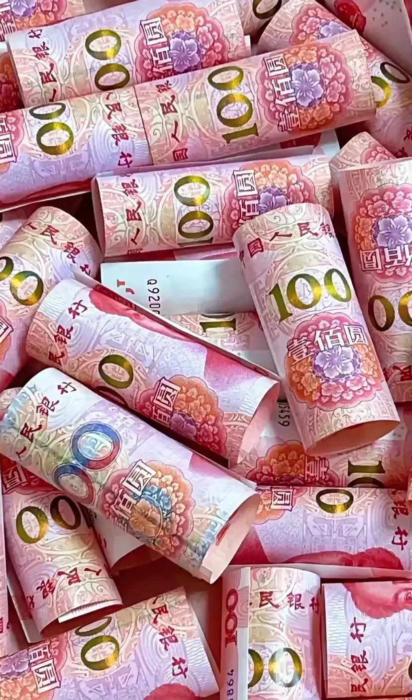 月薪固定想赚外快？我月入百来块，你们都有啥增收妙招？
 
每月就靠固定工资过日子