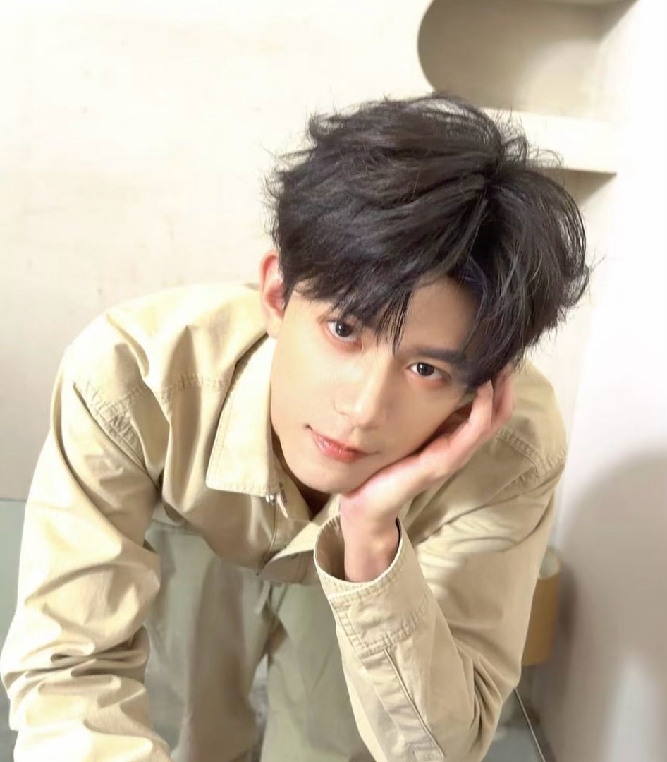 邓凯林沐然演技大赏逐玉 随元青闭上眼睛的时候，看见的不是黑暗，是光。光里有哥哥的