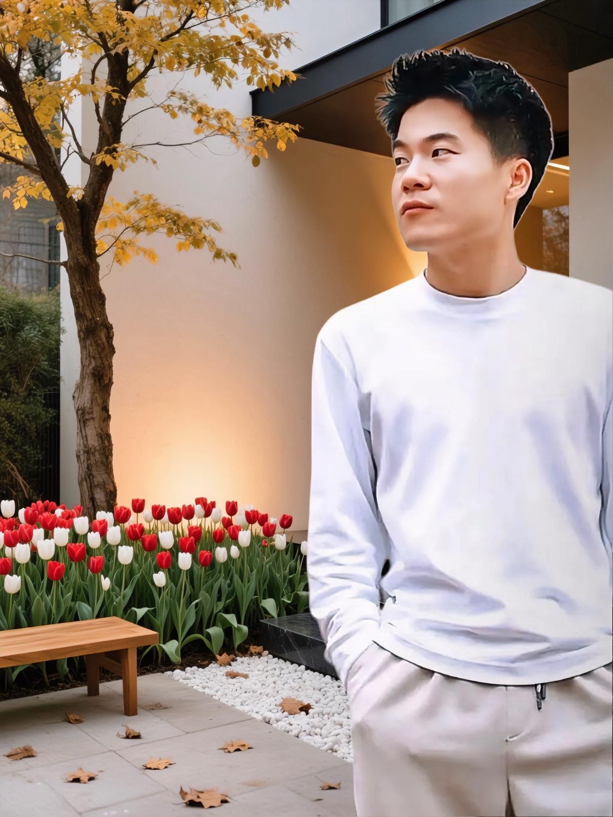 深夜刷到董宇辉直播，

他突然放下手里的商品，对着镜头轻声说：“刚有个妈妈留言，
