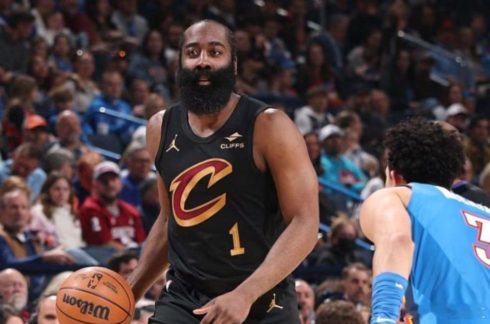 NBA常规赛继续进行，骑士客场113-121不敌雷霆，无缘8连胜。哈登20分5篮