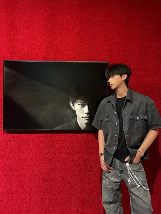 今天见到易烊千玺了