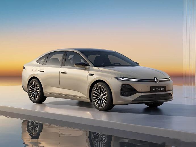 上汽大众ID. ERA 5S内饰官图，1.5L插混动力，综合续航超2000km。