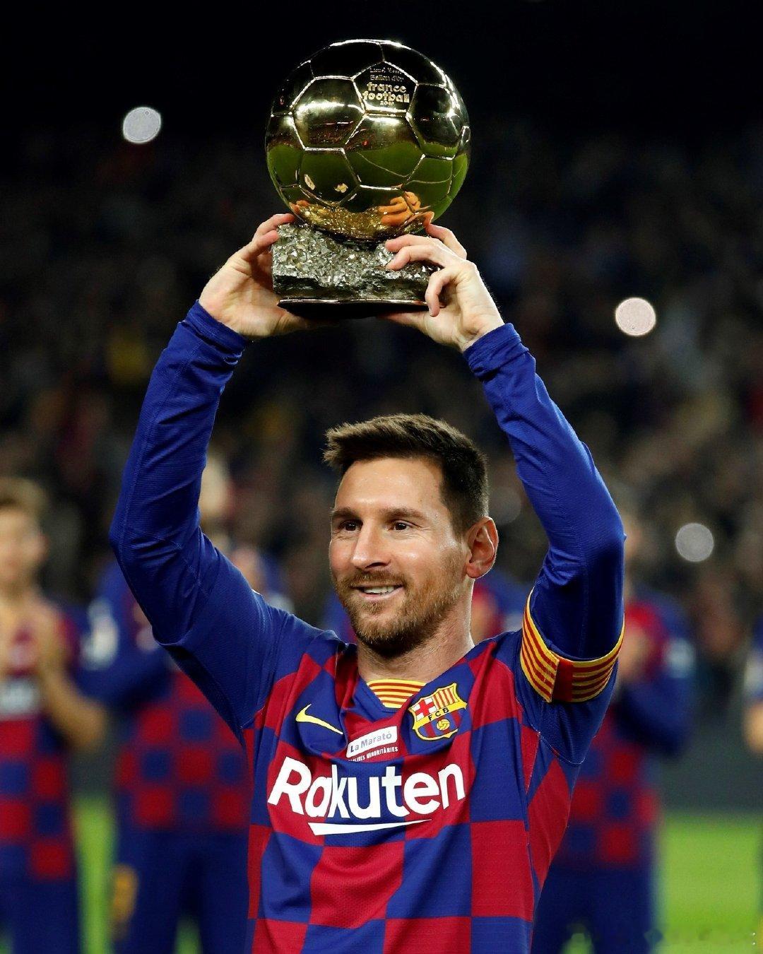 👑足坛的传奇，时代的巅峰2019年的今天，梅西获得个人第6座金球奖！🏆LAL