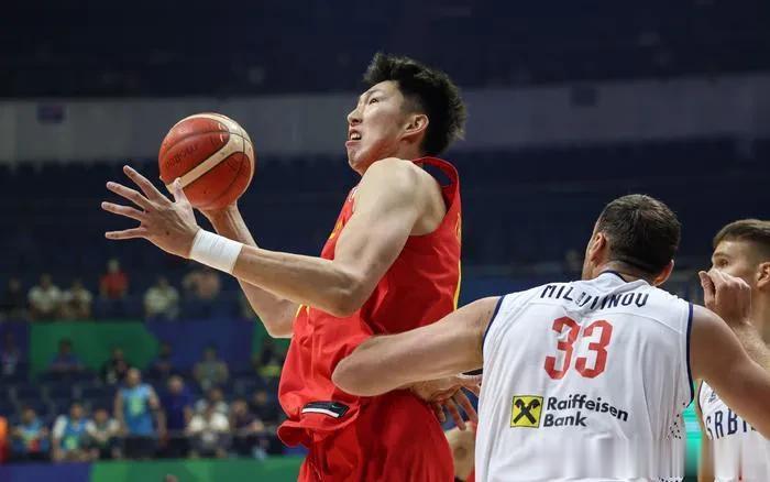 9月10日ESPN最佳阵容出炉，我意外地发现了3个神奇的现象！

1，一阵5位全