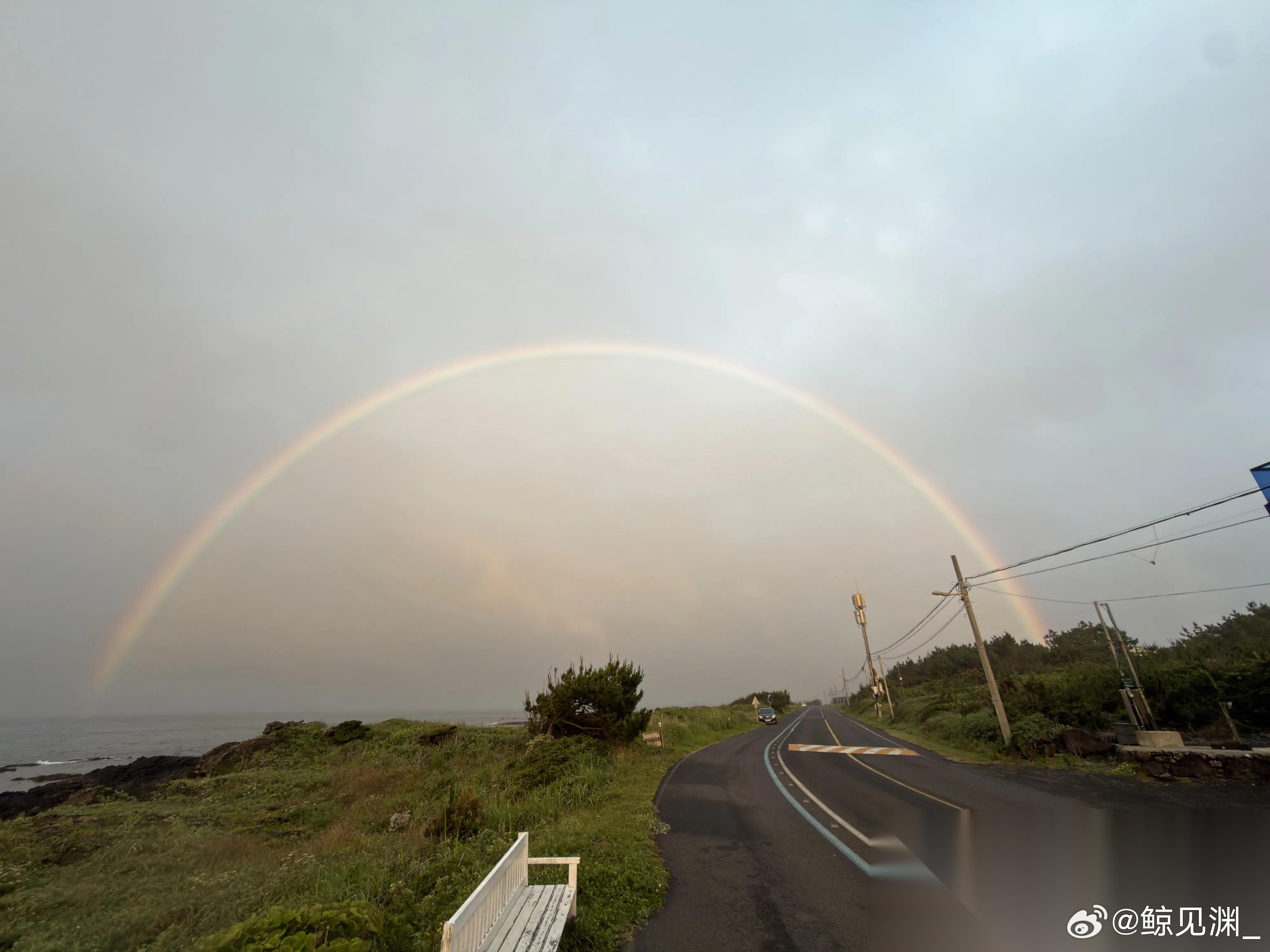 6月23日，孙丞潇更新生活日常动态，并配文“随手记录是最极致的浪漫，赞同的举手”