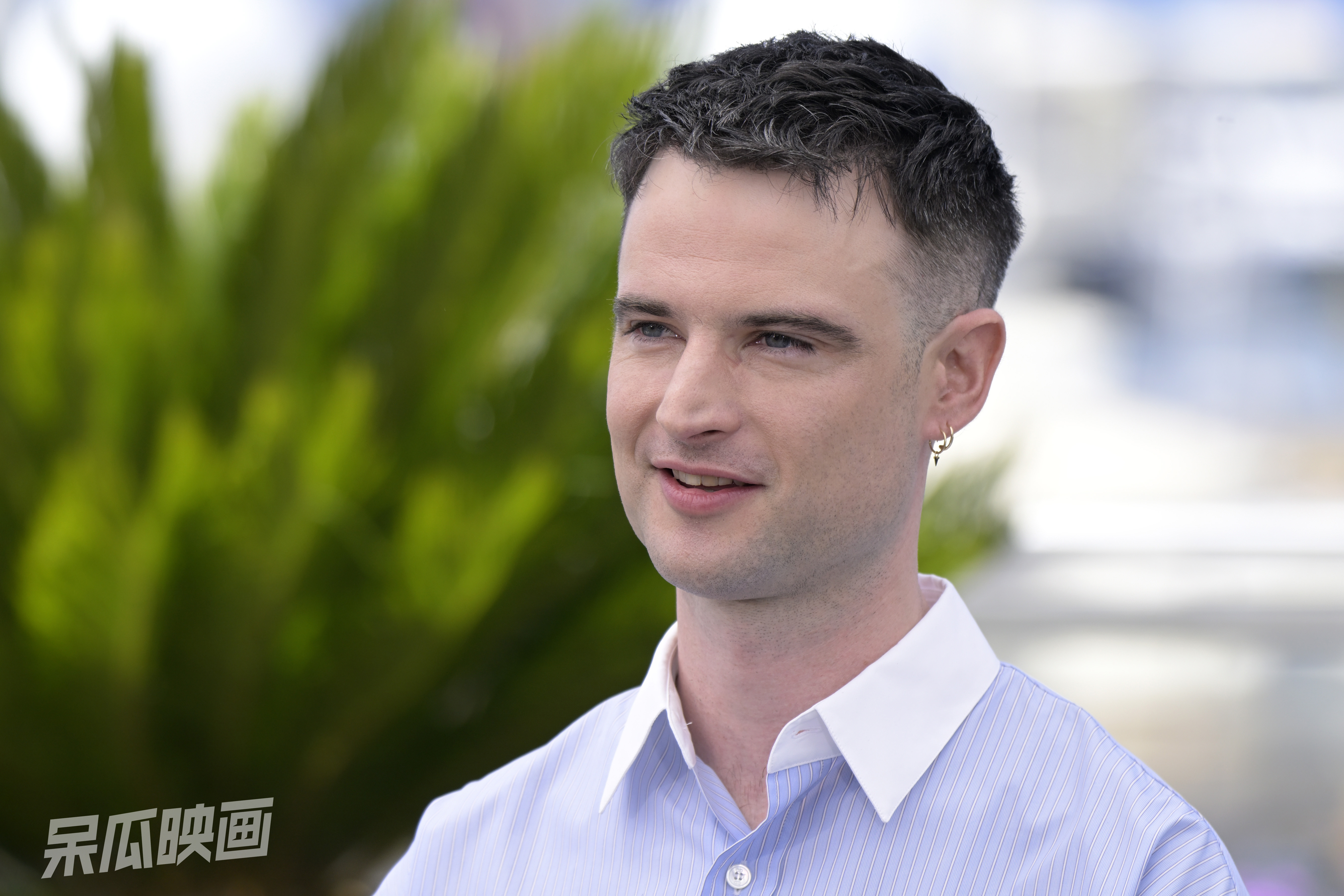 汤图图 Tom Sturridge 昨日出席《我爱的男人》戛纳电影节记者见面会。