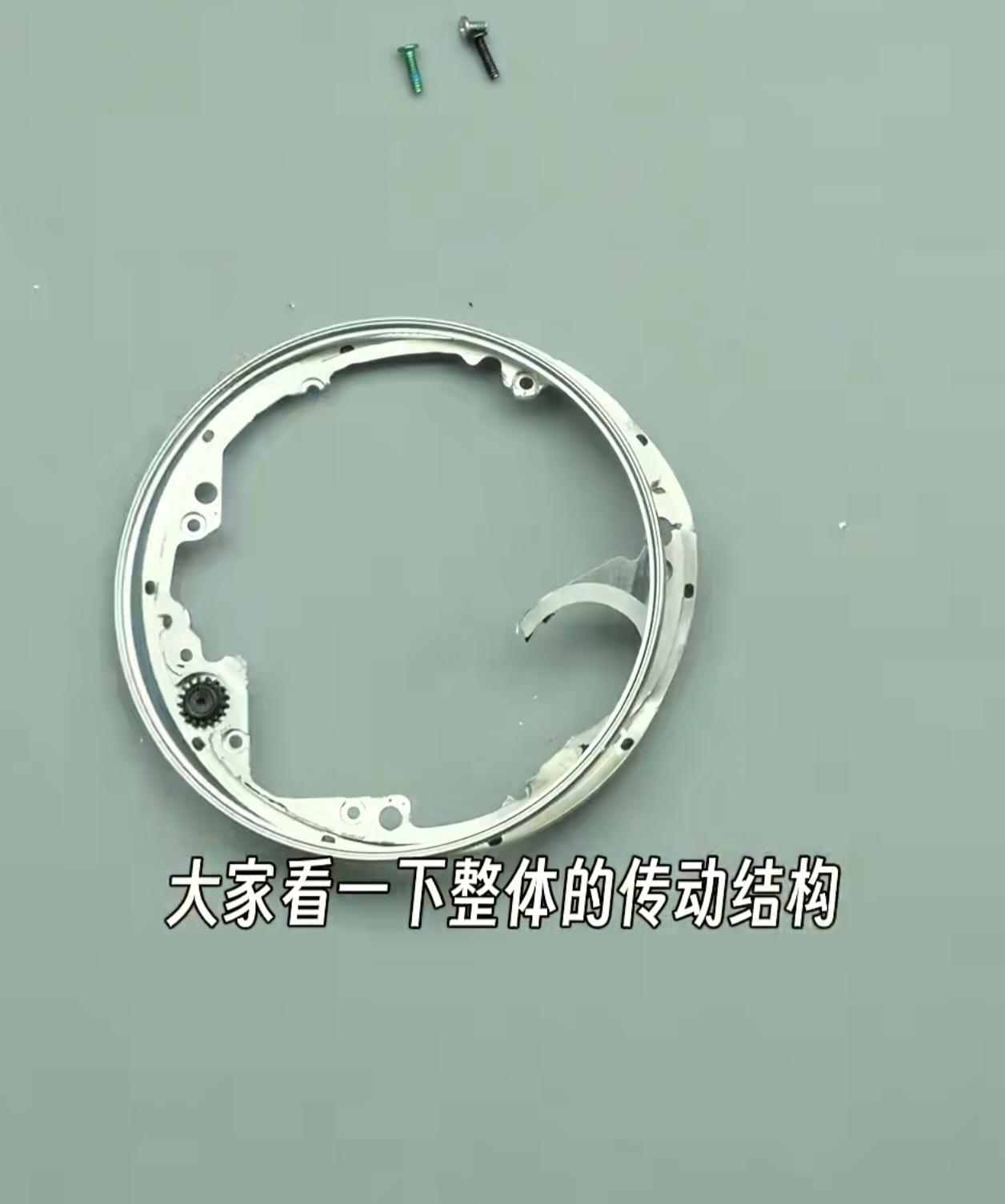 大佬杨也是被搞得无奈，进一步拆解全部的结构了。现在网络上就是容易被带节奏。
这种