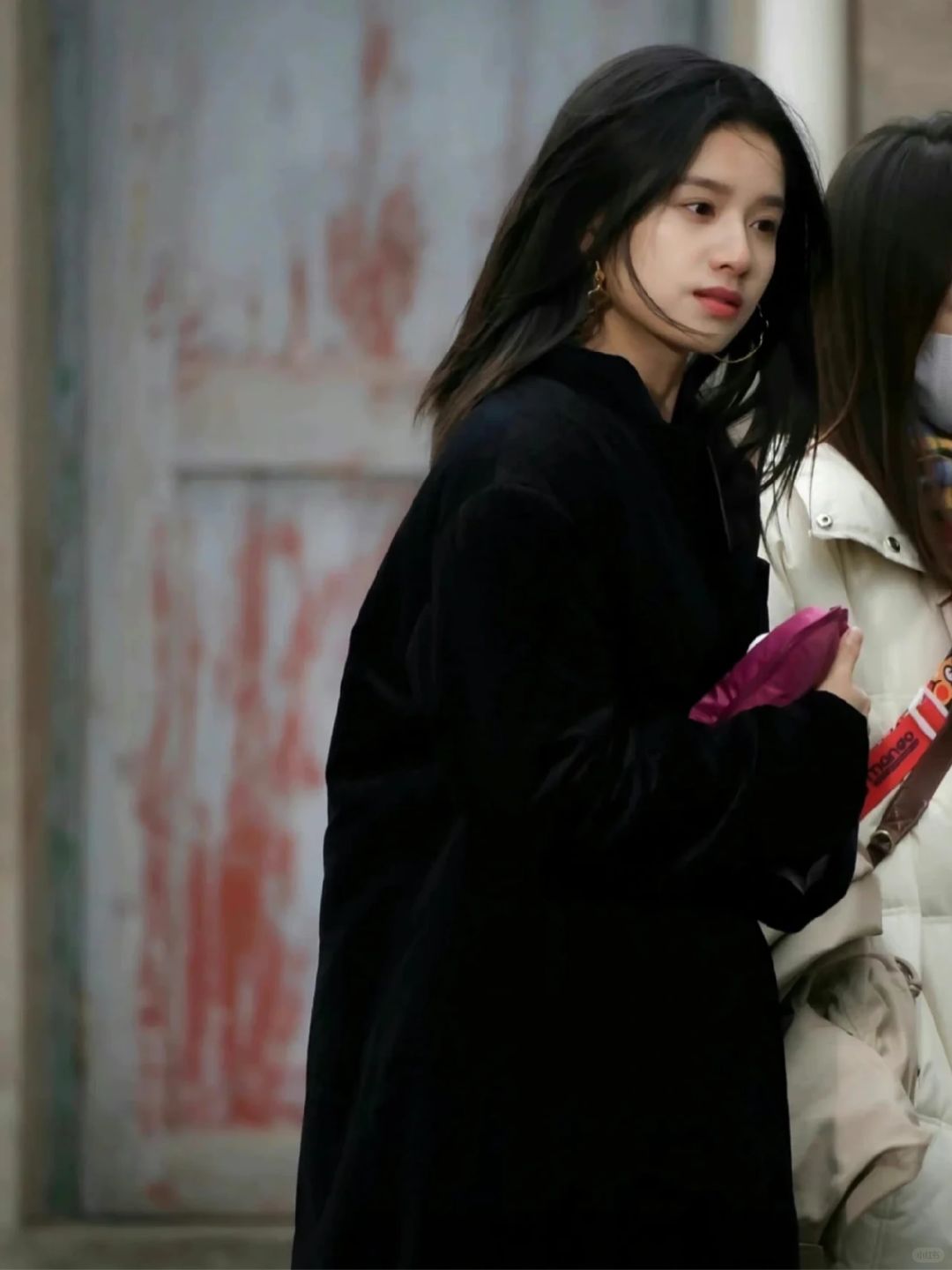 骨相美女张婧仪，氛围感满满