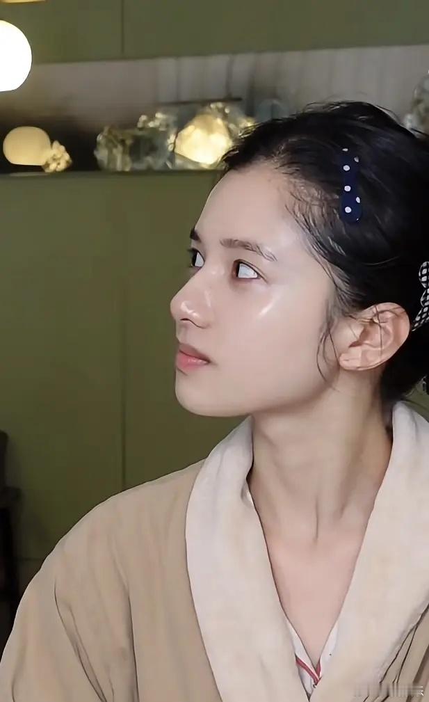 张婧仪这个皮肤状态真是没得说 ​​​