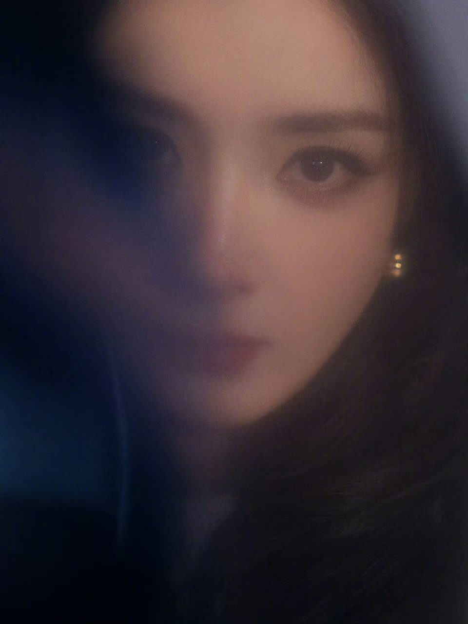 朱一龙回应家里刘诗诗外面杨幂好爱看视后杨幂和影帝朱一龙对手戏演技互飙 把我看爽了