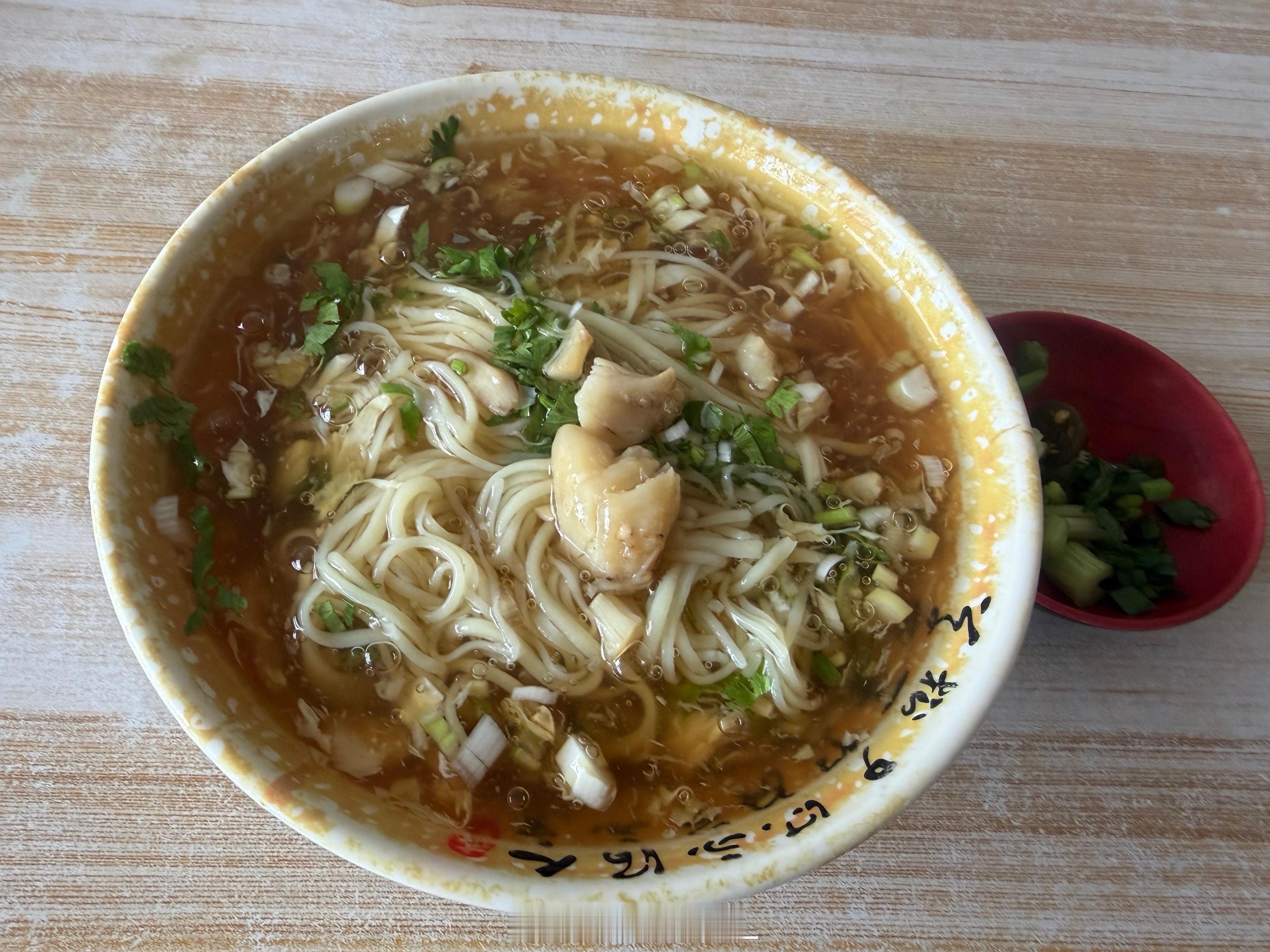 早上好，蓬莱小面儿鱼卤哦，很鲜～ 烟台