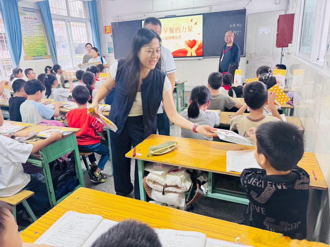 在四川内江见证一份早餐的力量贝氏燕麦我的早餐不姜就贝氏燕麦坚持公益落地不流于形式