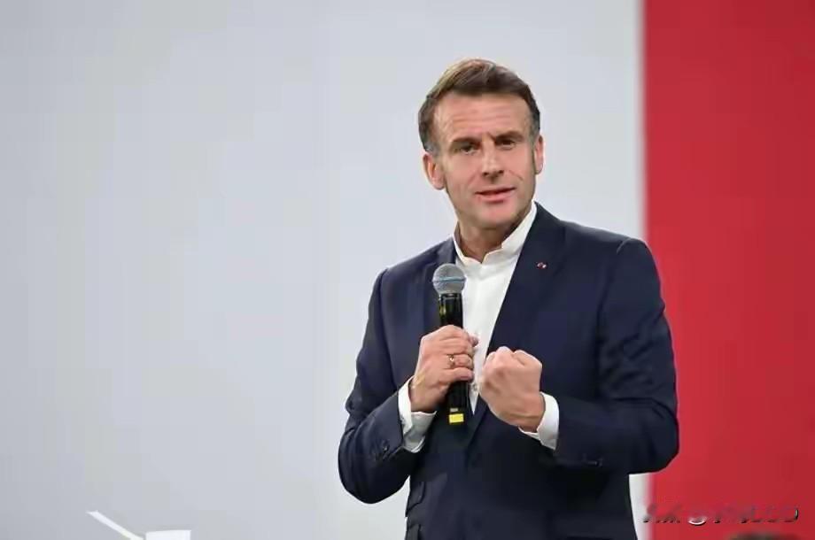 马克龙呼吁欧盟与中国合作，是虚与委蛇还是真心推动？


巴黎晨雾未散，爱丽舍宫一