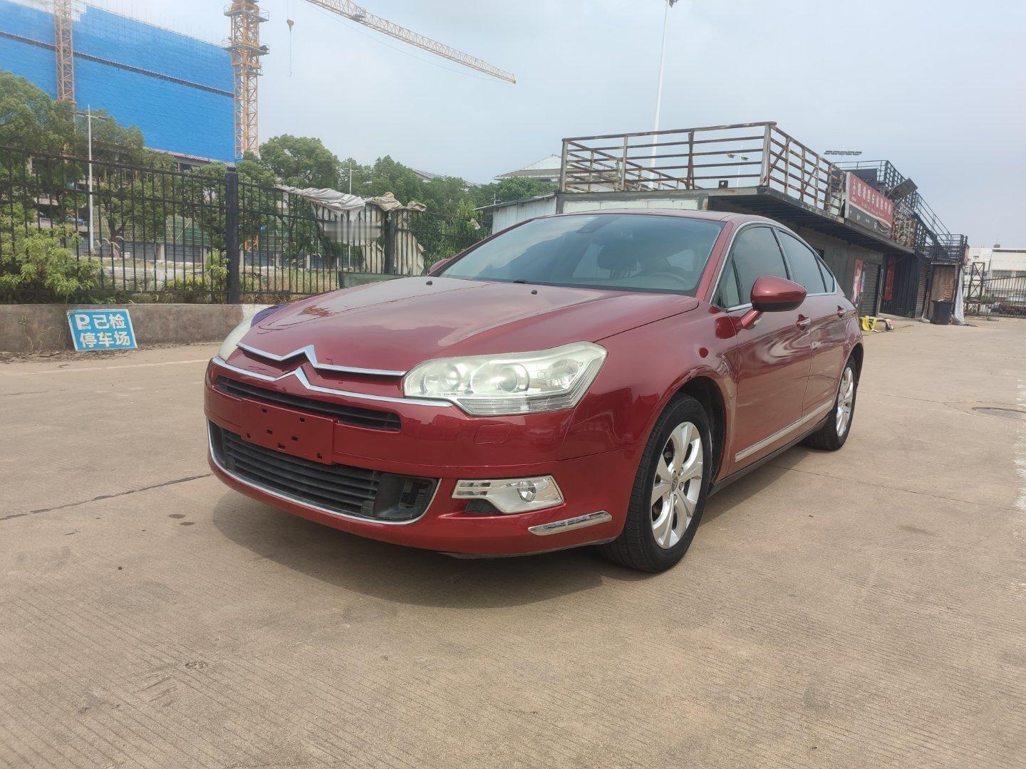 2011年10月上牌  2.3L 尊驭型12万公里，原版车况 配置丰富： 带双电