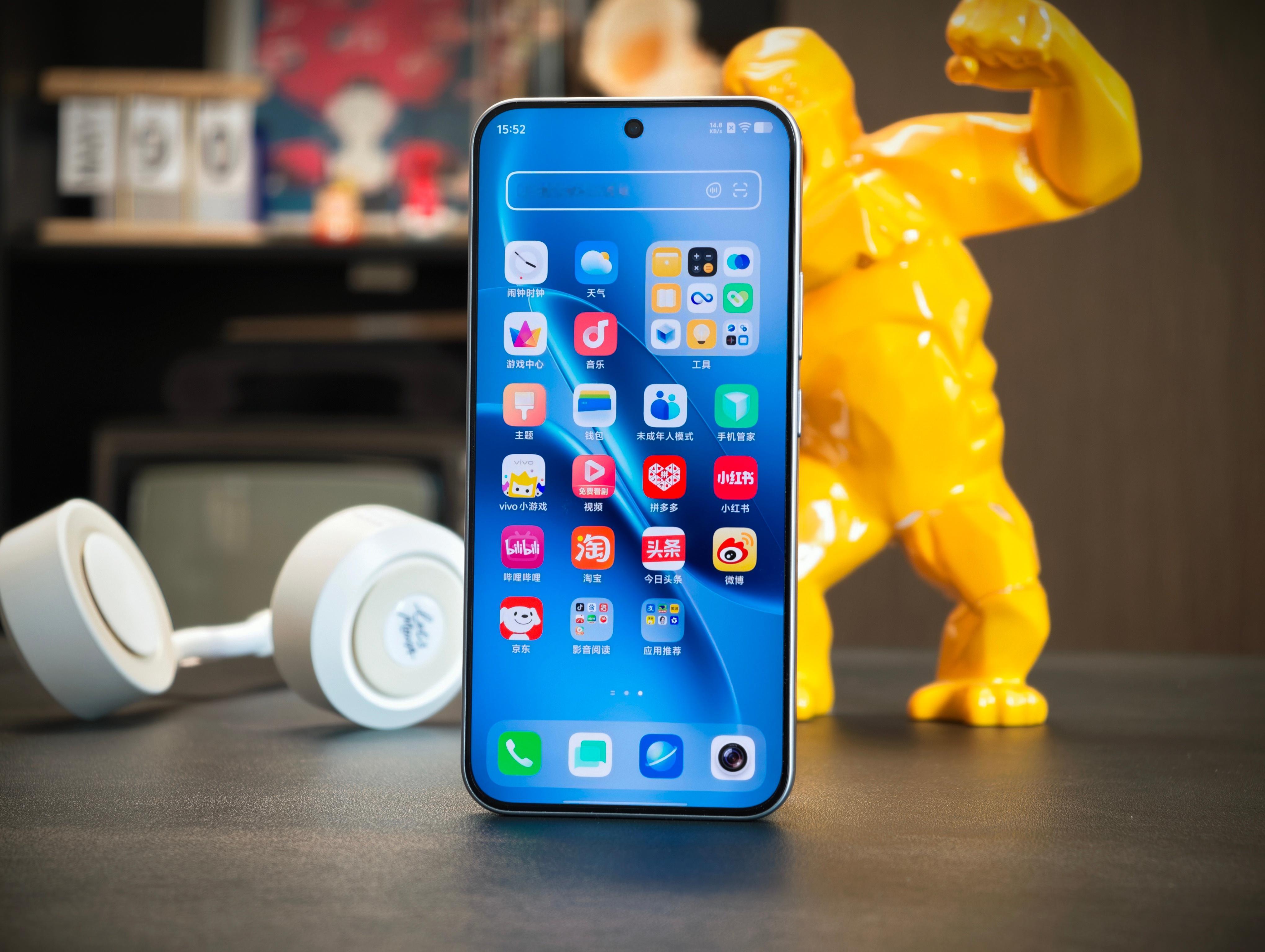 iQOO Z11一周体验：先说结论，真的被iQOO Z11的续航和流畅度惊艳到了