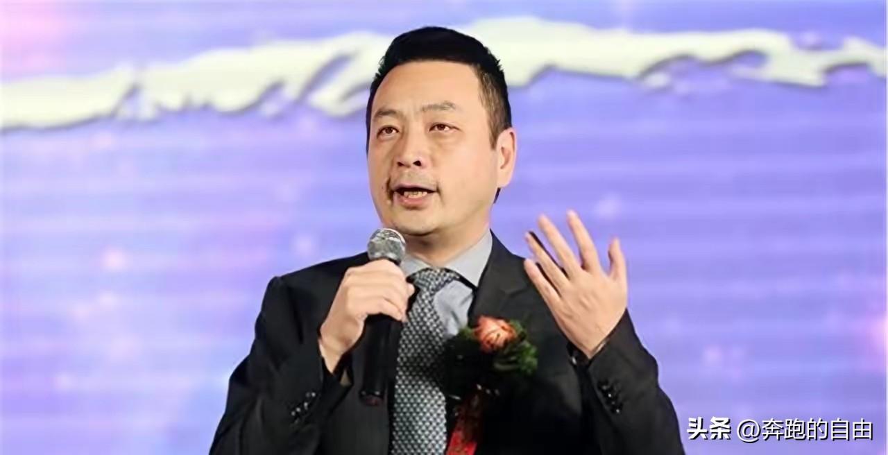 我猜携程接下来会有这几个动作。
第一步：先认怂
全网道歉，我整改、我交罚款，先安