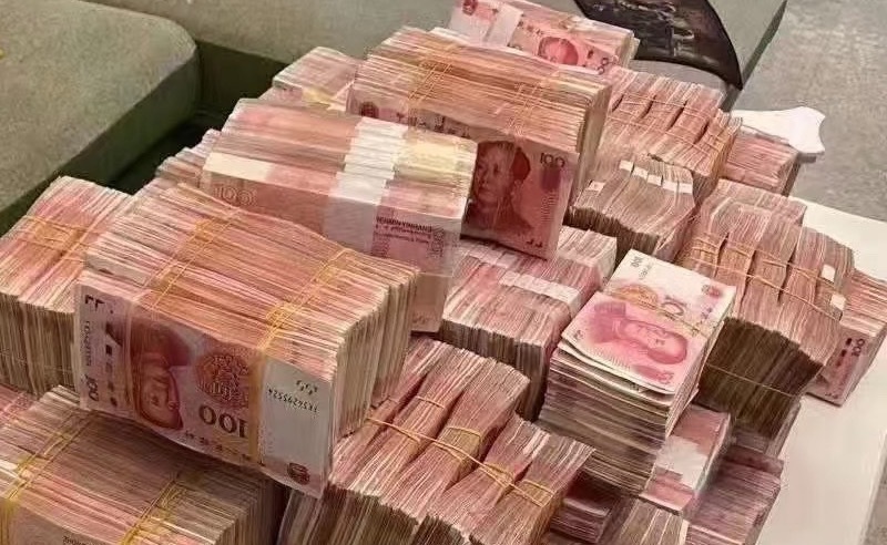 周结确实舒服，四千拆成四周，花起来没那么慌，对四千没概念直到换成一个星期一千，房