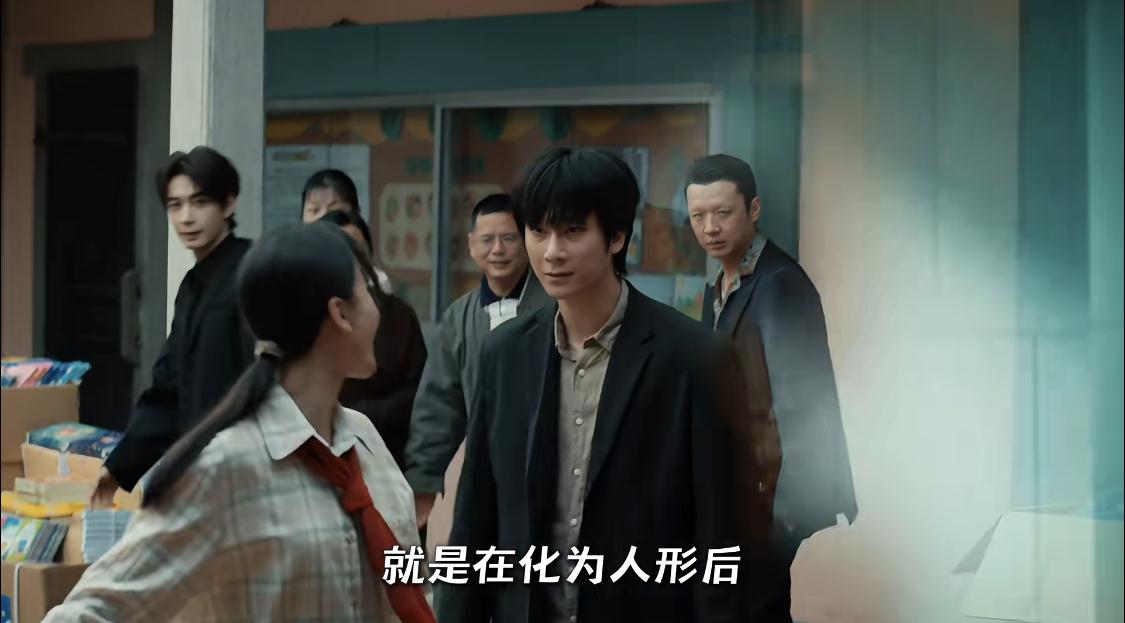 狗牙是林喜柔新培育出来的人枭，人枭刚出来第一次喝的人血很重要。

本来给狗牙安排