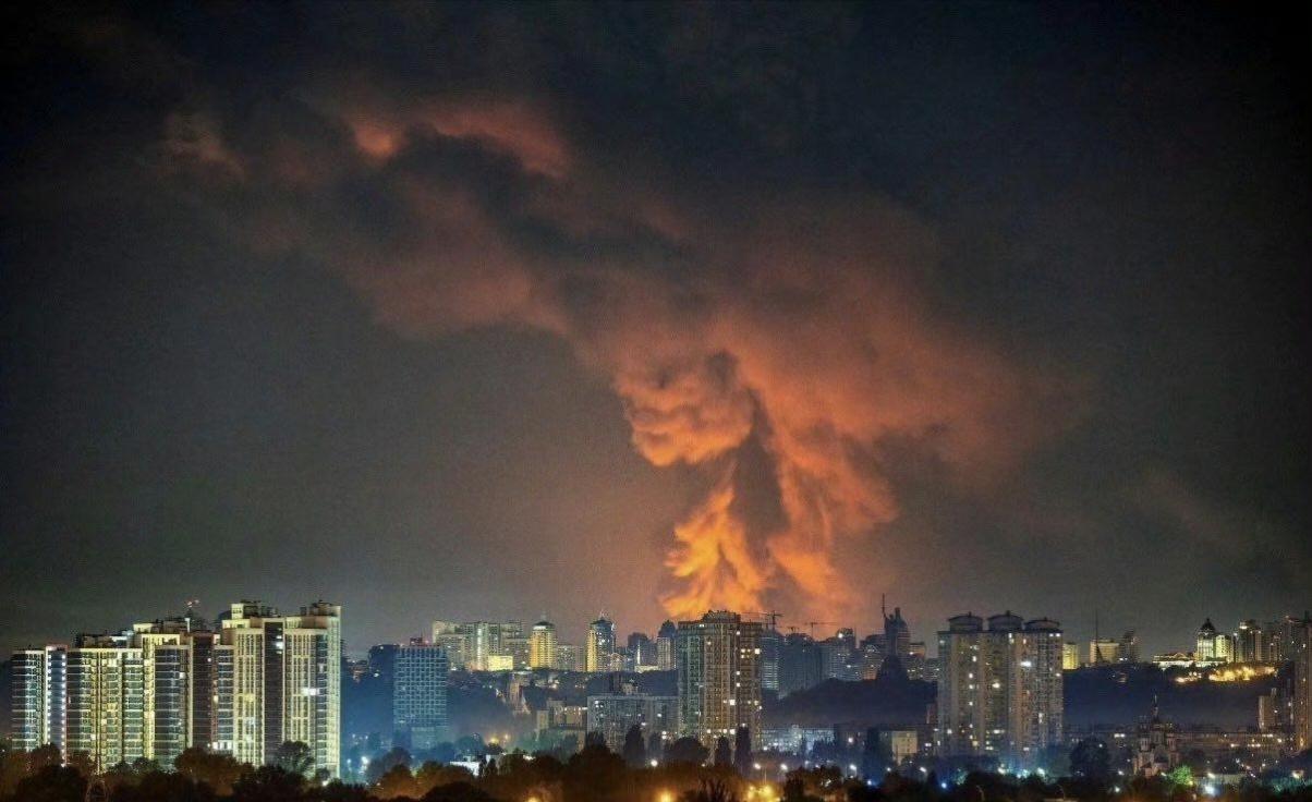 乌克兰媒体援引乌克兰国防部情报总局副局长瓦迪姆·斯基比茨基以及乌军无人机部队指挥